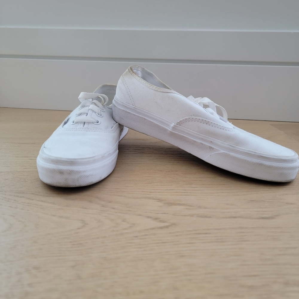 ❤️VANS AUTHENTIC WIDE SHOE (TRUE WHITE)